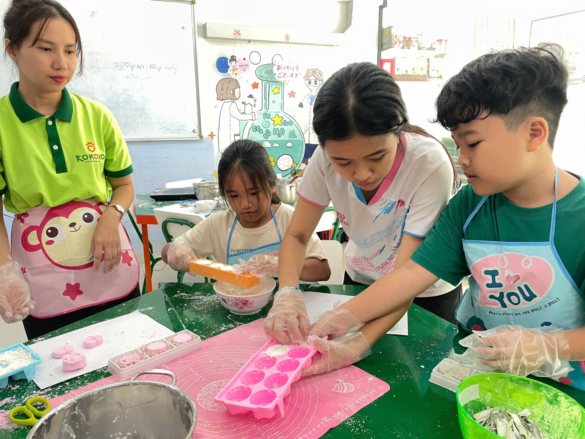 Workshop “Bé làm bánh Phục Linh”